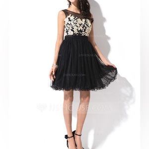 Gorgeous black sequinned everything dress😉